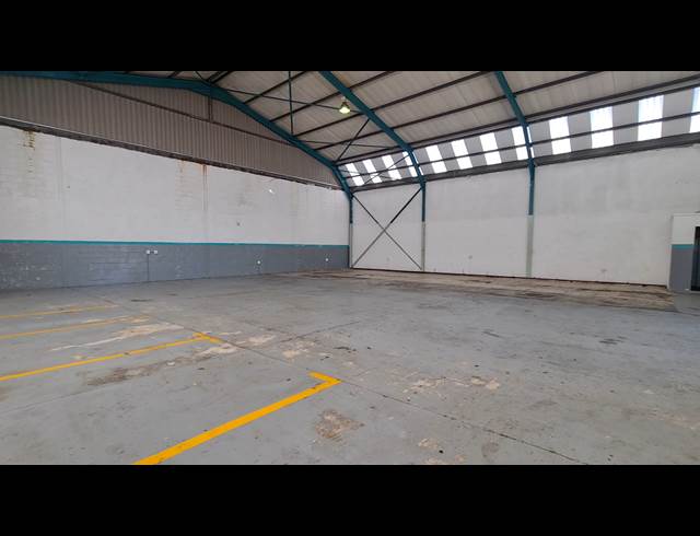 450M² FACTORY TO LET IN OTTERY EAST