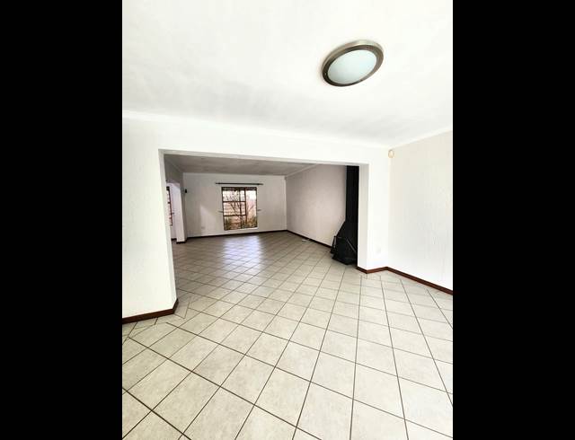 3 bed property to rent in MAGALIESSIG