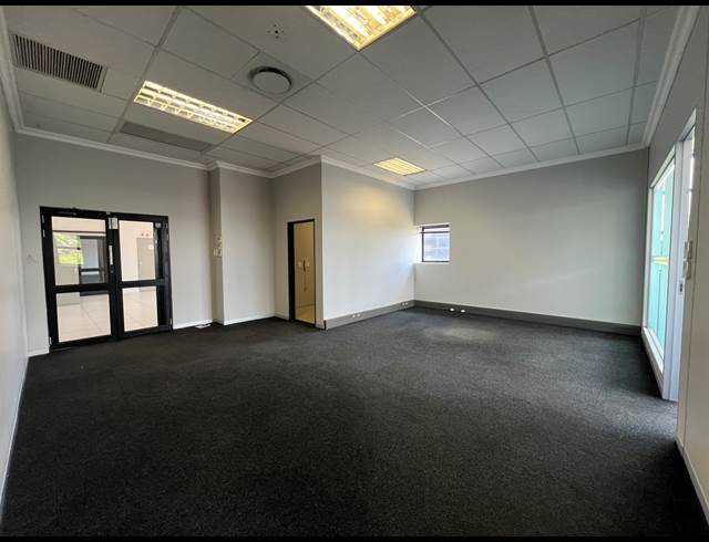 309M² OFFICE TO LET IN HIGHVELD