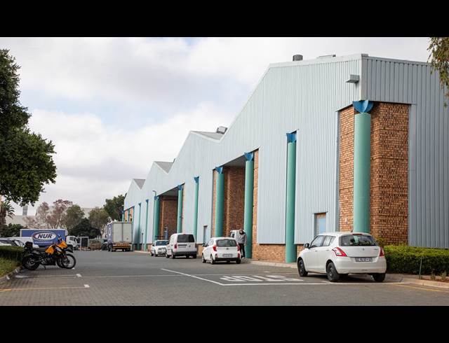 818M² OFFICE TO LET IN RANDJESPARK