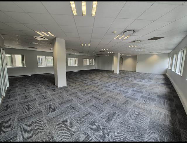 295M² OFFICE TO LET IN SANDTON CENTRAL
