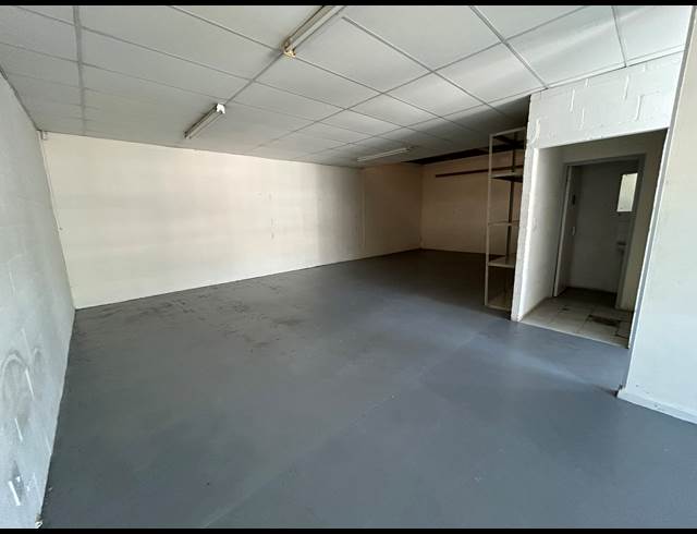100M² BUSINESS CENTRE TO LET IN MARCONI BEAM INDUSTRIA