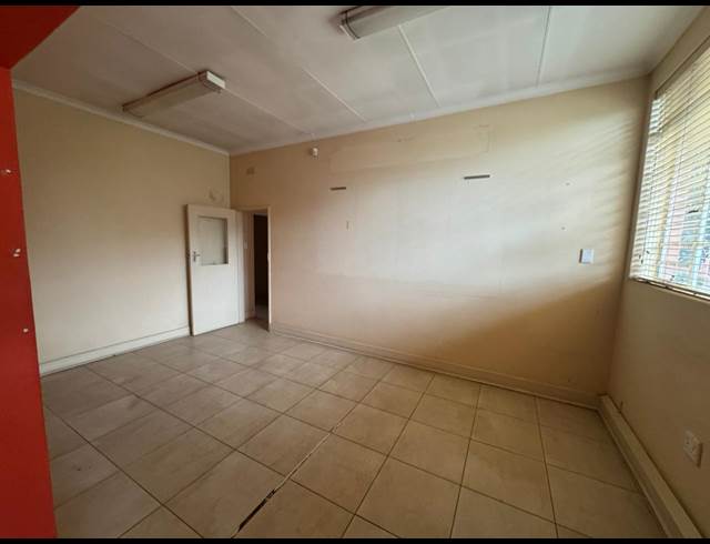 573M² OFFICE TO LET IN MODDERFONTEIN