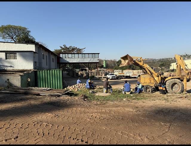 18,000M² INDUSTRIAL YARD TO LET IN MARIANN INDUSTRIAL PARK