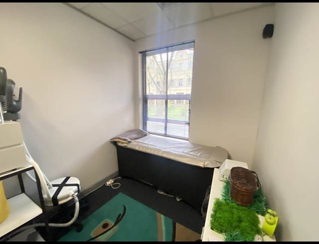83M² RETAIL TO LET IN RONDEBOSCH