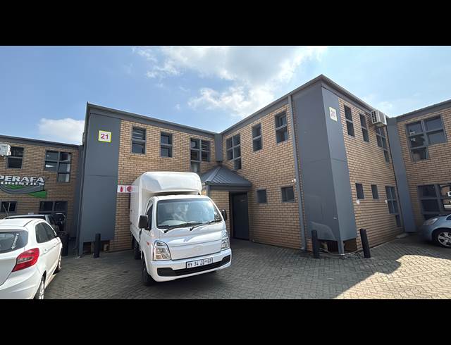 175M² WAREHOUSE TO LET IN BARTLETT
