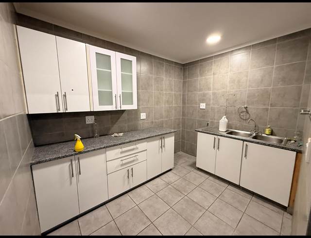 841M² SHOWROOM TO LET IN CONGELLA
