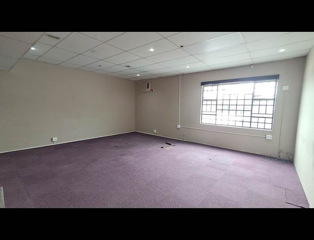 105M² OFFICE TO LET IN BEREA