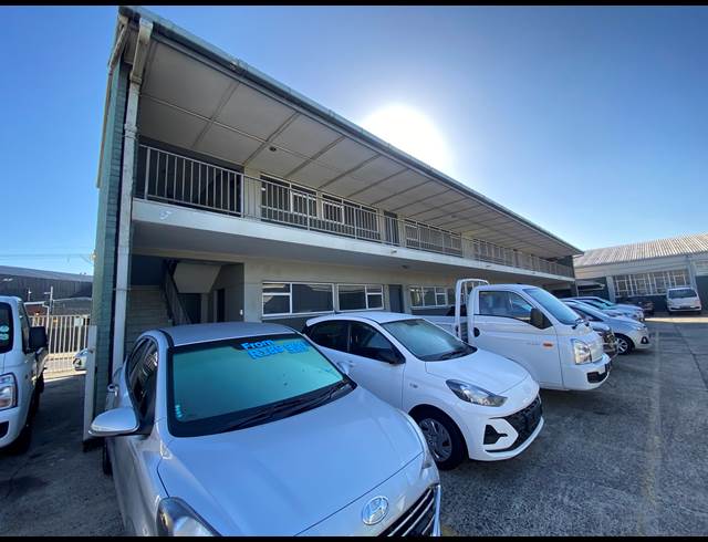 1,903M² SHOWROOM TO LET IN PAARDEN EILAND