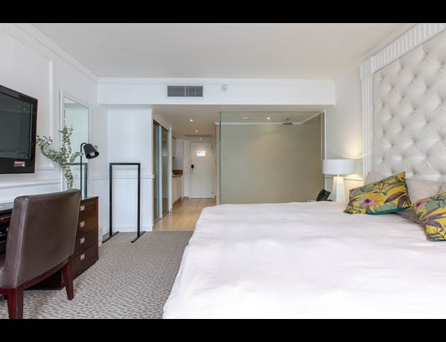 1 BEDROOM APARTMENT TO LET IN CAPE TOWN CITY CENTRE