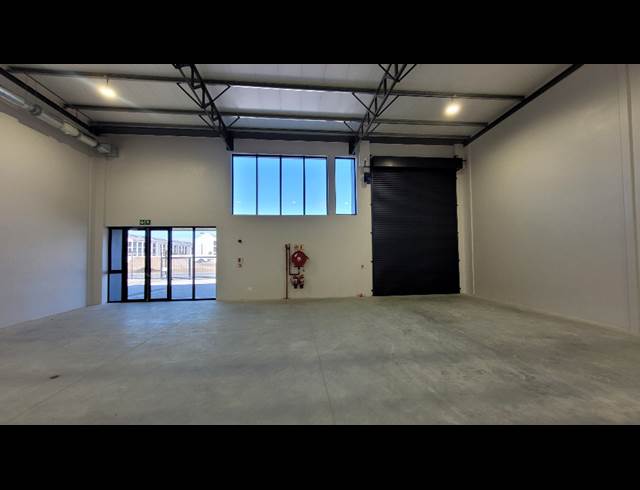 278M² WAREHOUSE TO LET IN STONEWOOD SECURITY ESTATE