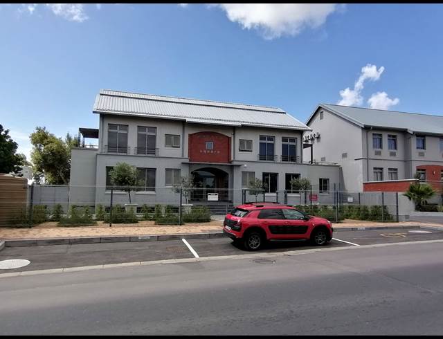 215M² OFFICE TO LET IN DURBANVILLE CENTRAL