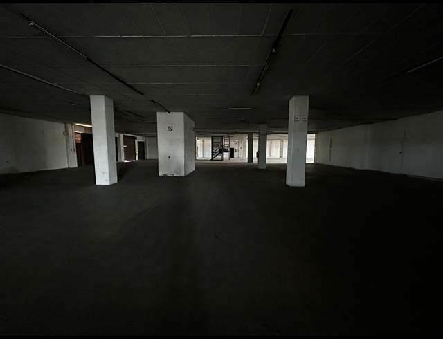 1,620M² WAREHOUSE TO LET IN WYNBERG