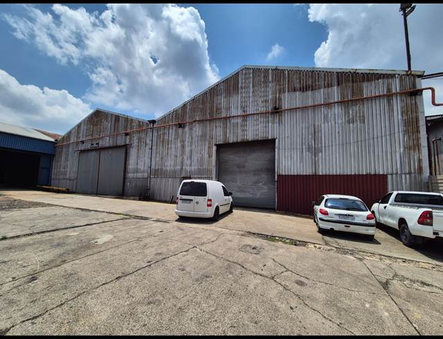 3,200M² WAREHOUSE TO LET IN GERMISTON SOUTH