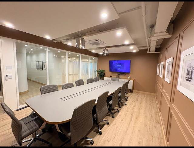 265M² OFFICE TO LET IN HALFWAY HOUSE