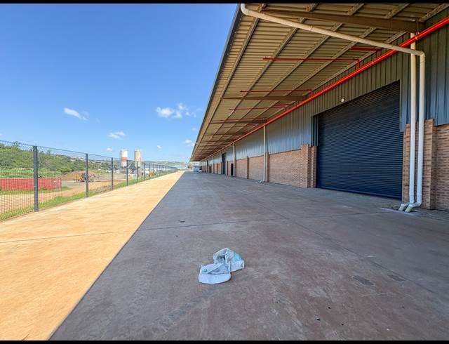 8,000M² WAREHOUSE TO LET IN RIVERHORSE VALLEY