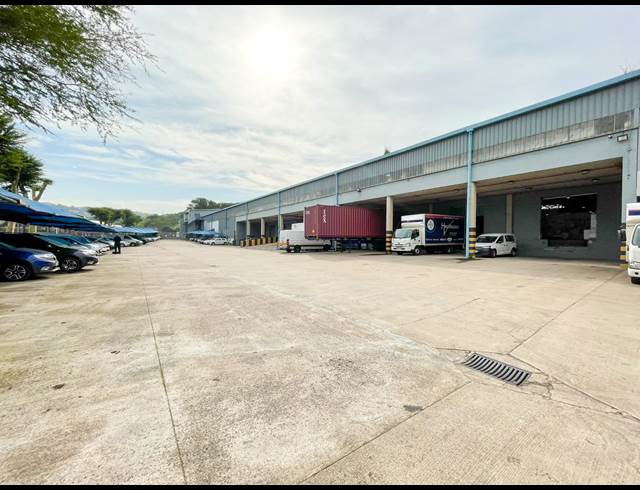 4,000M² FACTORY TO LET IN RIVERHORSE VALLEY
