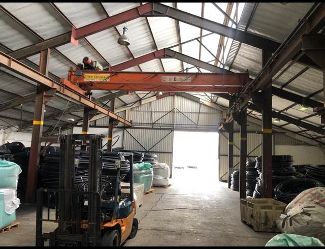 1,235M² WAREHOUSE TO LET IN BELLVILLE CENTRAL