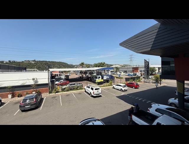 317M² BUSINESS CENTRE TO LET IN UMGENI BUSINESS PARK