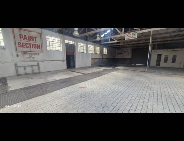 600M² WAREHOUSE TO LET IN CITY WEST
