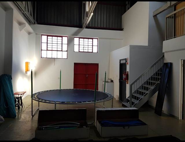 134M² WAREHOUSE RENTED IN STEELEDALE
