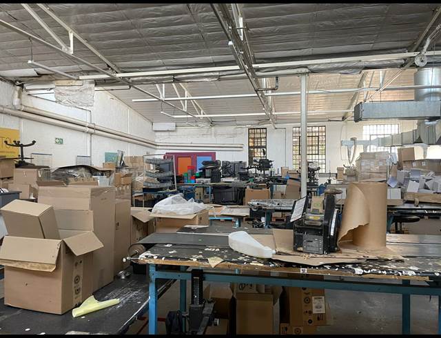 190M² FACTORY TO LET IN SELBY