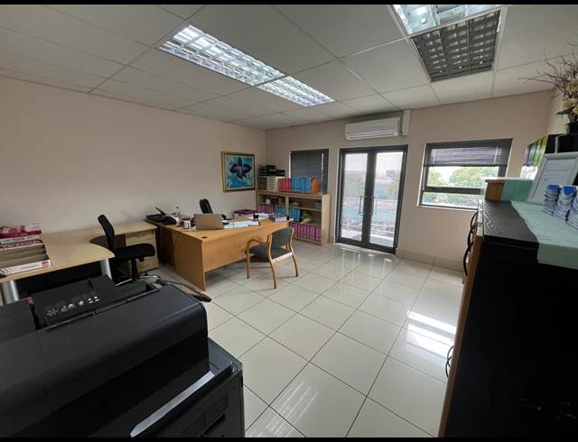 6,035M² WAREHOUSE TO LET IN ROOIHUISKRAAL