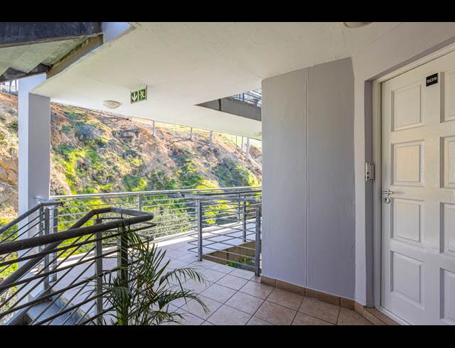 2 BEDROOM APARTMENT TO LET IN TYGER WATERFRONT