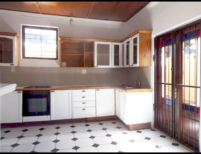 4 bed property to rent in OBSERVATORY