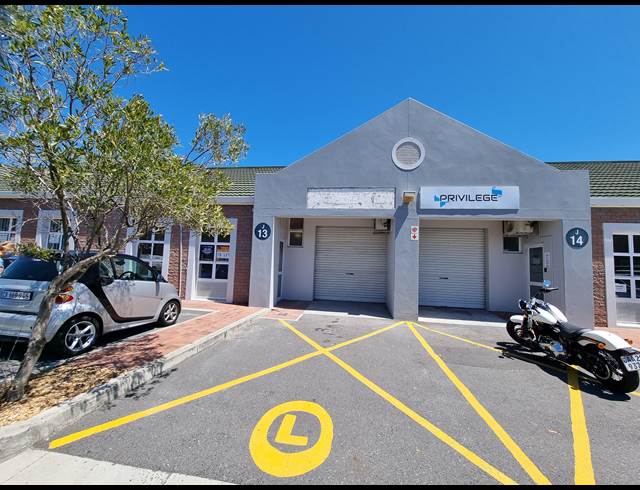 100M² OFFICE TO LET IN MARCONI BEAM INDUSTRIA