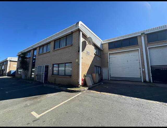850M² WAREHOUSE TO LET IN STORMILL