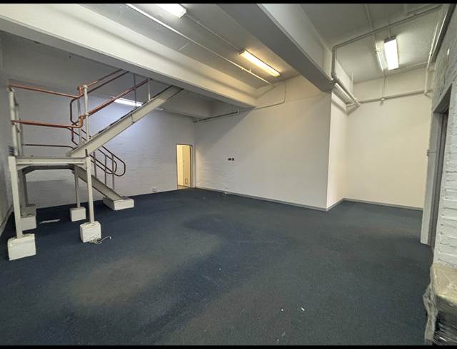 1,024M² OFFICE TO LET IN BELLVILLE SOUTH INDUSTRIA