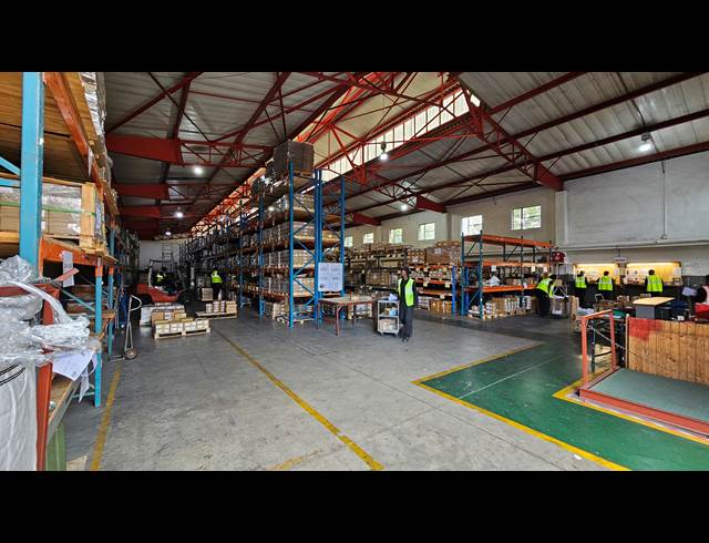 1,146M² WAREHOUSE TO LET IN JET PARK