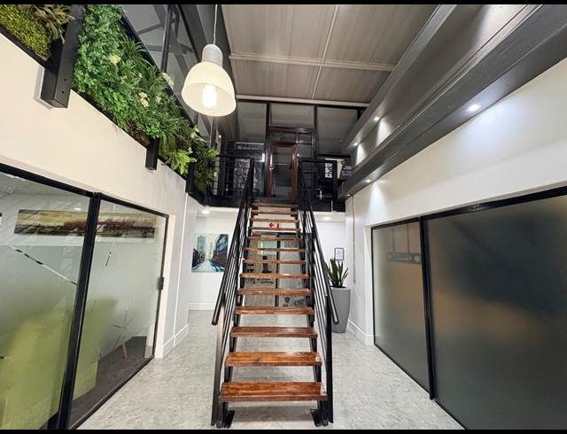 17M² SERVICED OFFICE TO LET IN BARBEQUE DOWNS