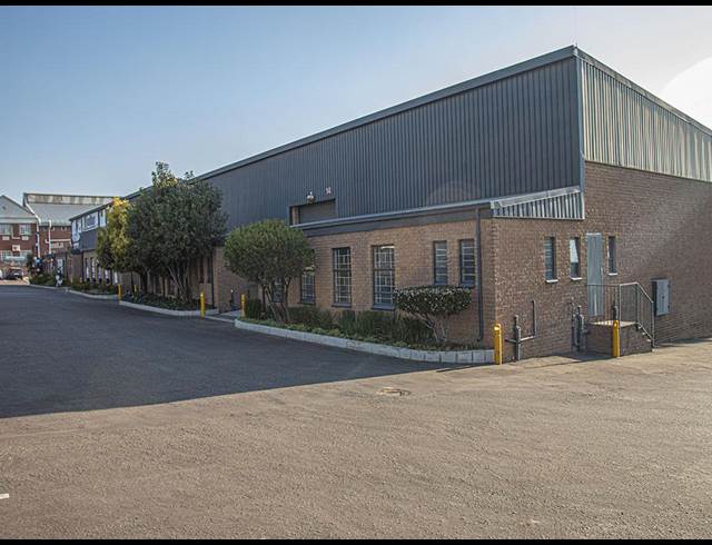 724M² WAREHOUSE TO LET IN HALFWAY HOUSE