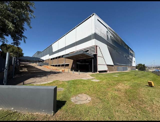 8,124M² WAREHOUSE TO LET IN HALFWAY HOUSE