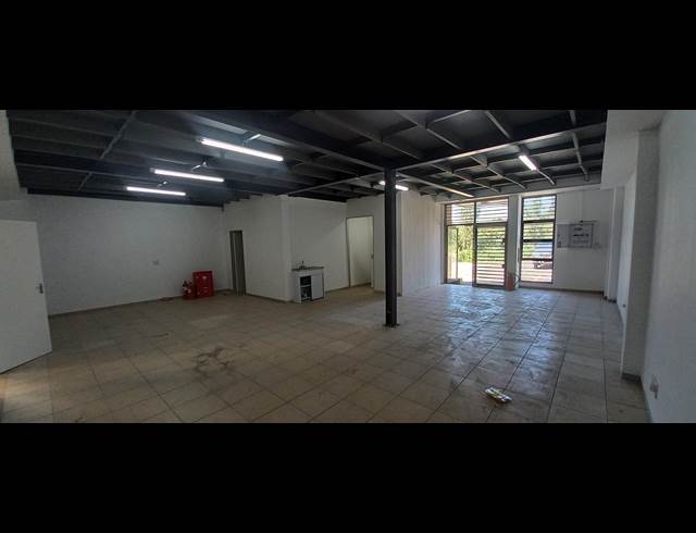 554M² WAREHOUSE TO LET IN OLIVEDALE