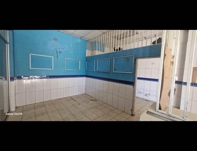 74M² OFFICE TO LET IN NEWTOWN