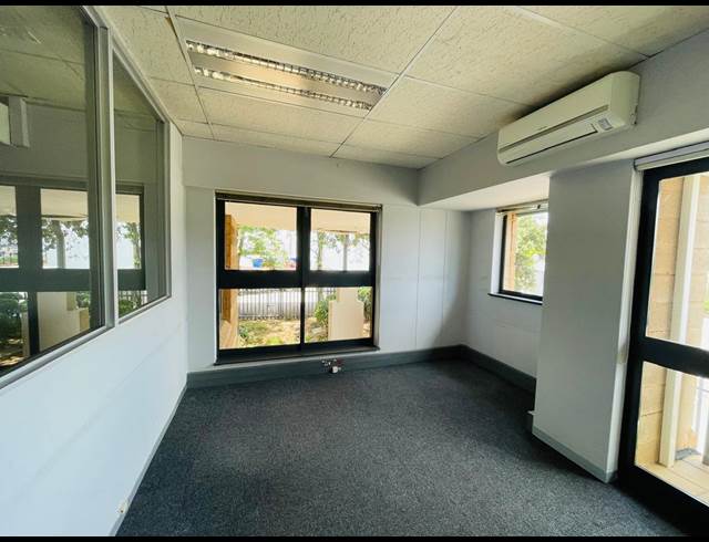 494M² OFFICE TO LET IN RANDJESPARK