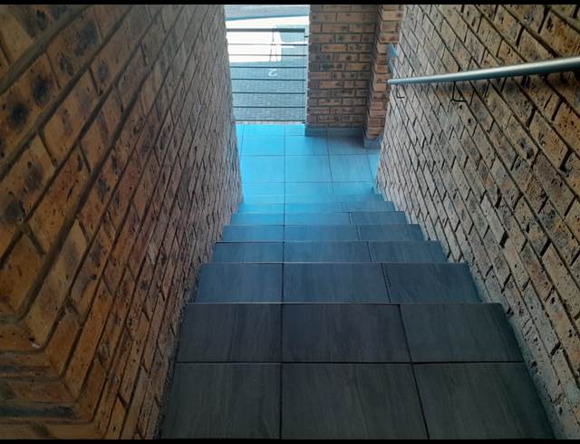 2 BEDROOM PROPERTY TO RENT IN ELANDSFONTEIN