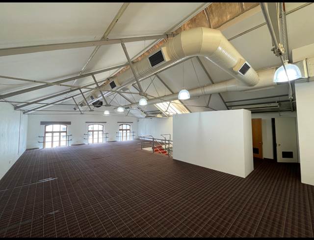 156M² BUILDING TO LET IN CAPE TOWN CITY CENTRE