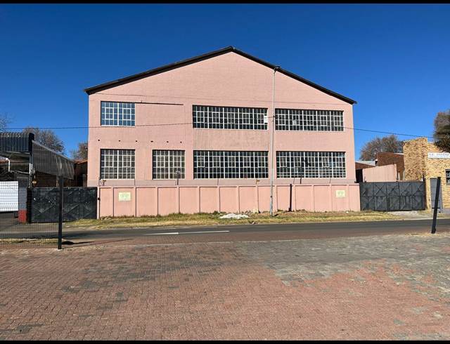 2,421M² WAREHOUSE TO LET IN BOOYSENS RESERVE