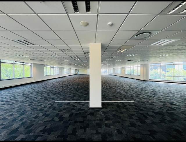 4,100M² OFFICE TO LET IN WATERFALL