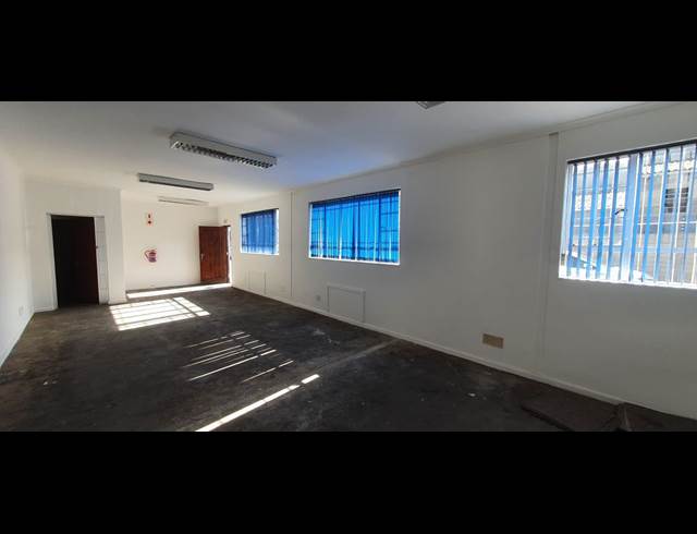 600M² WAREHOUSE TO LET IN EPPING INDUSTRIAL