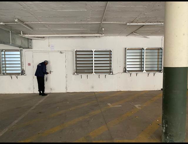 250M² STORAGE UNIT TO LET IN HOUT BAY CENTRAL