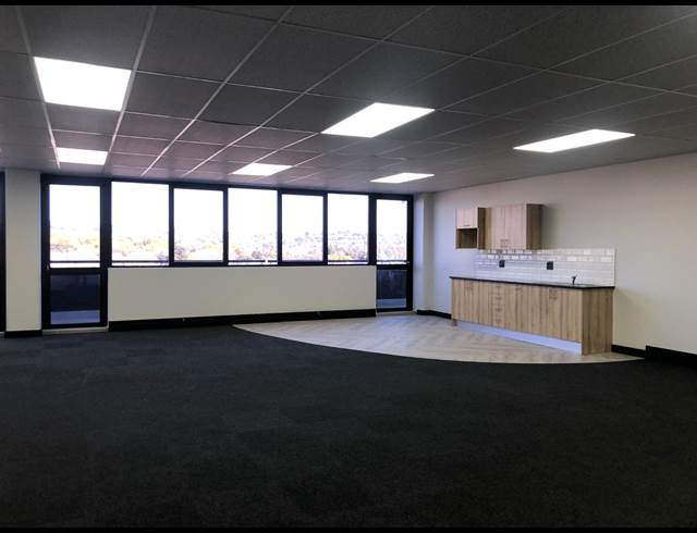 137M² OFFICE TO LET IN ROSEBANK