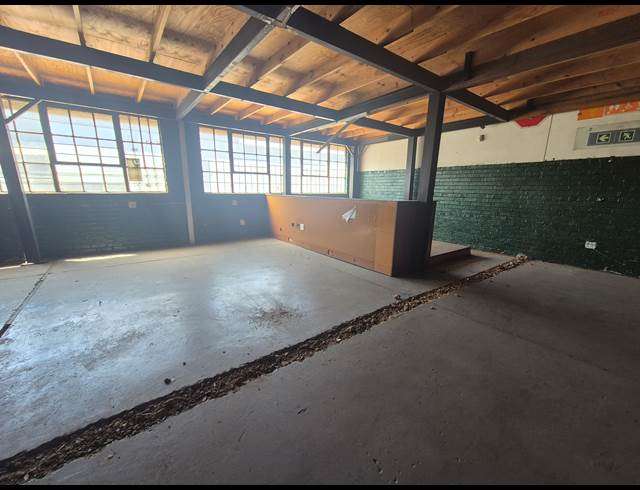 650M² WAREHOUSE TO LET IN WADEVILLE