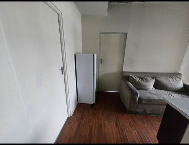 1 BEDROOM PROPERTY TO RENT IN BRAAMFONTEIN