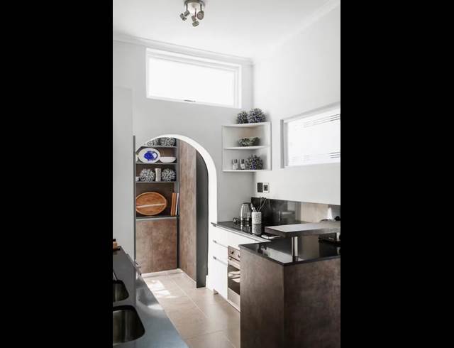 2 BEDROOM DETACHED TO LET IN GREEN POINT