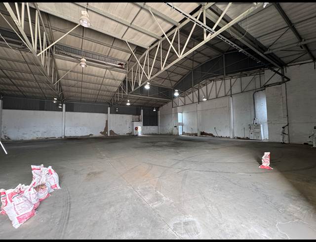 1,200M² WAREHOUSE TO LET IN RIVERHORSE VALLEY